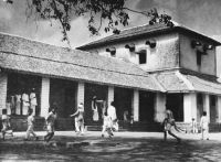 The Primary School at Rajkot which Gandhiji attened before he moved to the Alfred High School also at Rajkot . He went for a  while to college at bhaba Nagar.jpg